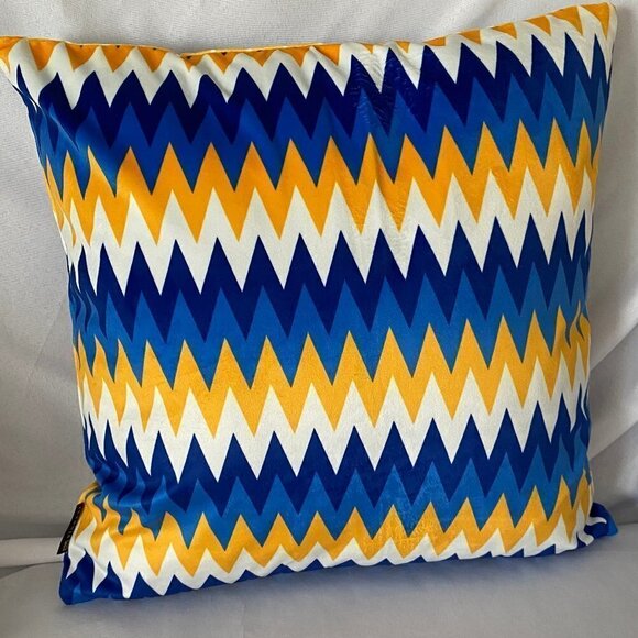 4 Piece Velour Yellow White Blue Color Modern Graffic Design Case Covers - Picture 5 of 9